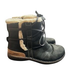 Ugg suede La Jolla ankle boot Sz 9